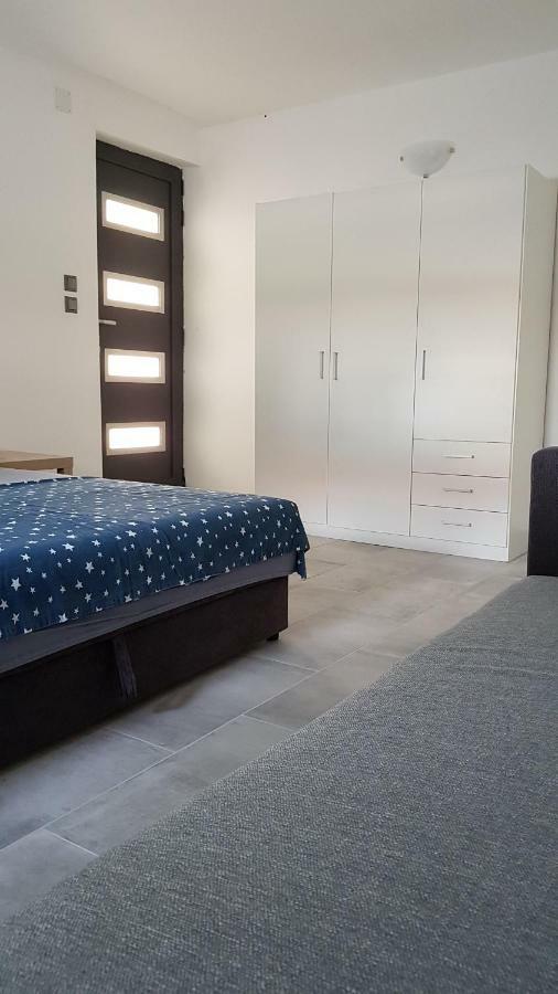 Apartments Star With Pool Biograd Na Moru Bagian luar foto