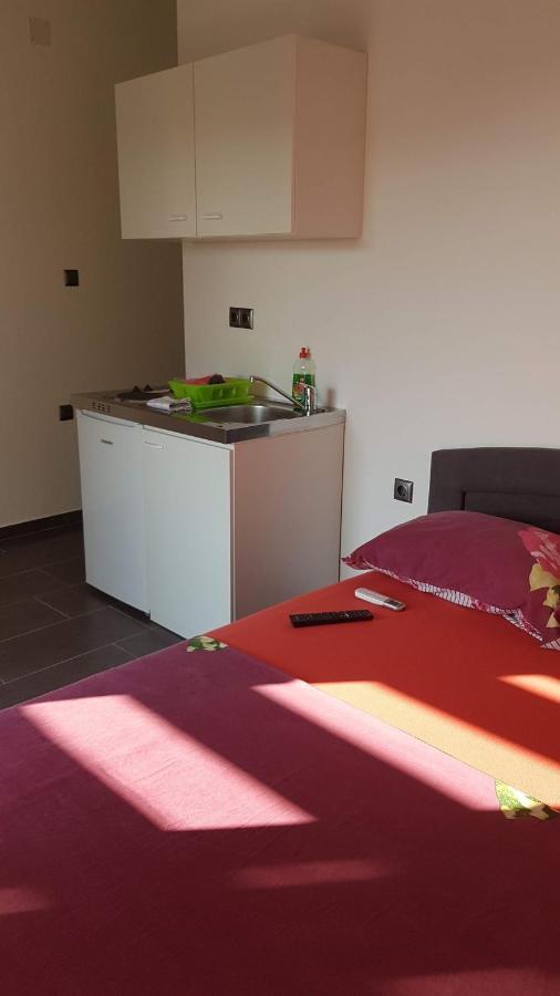 Apartments Star With Pool Biograd Na Moru Bagian luar foto